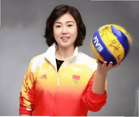 以奥运冠军张娜命名的学校如何传承女排拼搏精神？